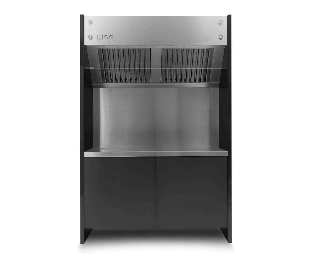 eolo black white